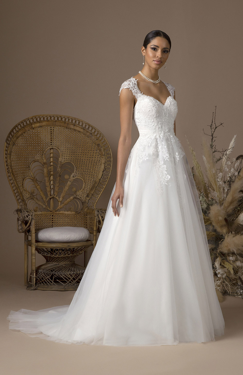 Robe de Mariée AD202107 by Couture Nuptiale AD Couture, La Boutique