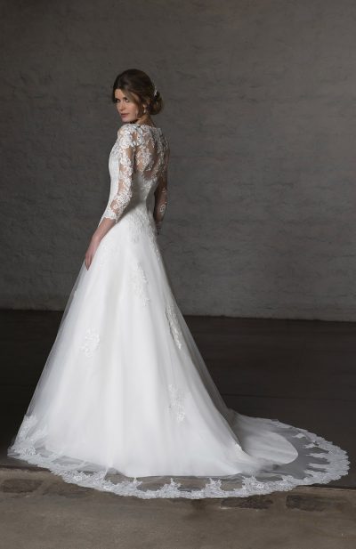 Robe de mariée AD-2021-08 par Couture Nuptiale